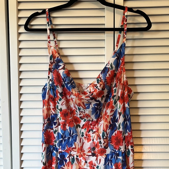 NWOT floral pleated midi - Picture 4 of 4